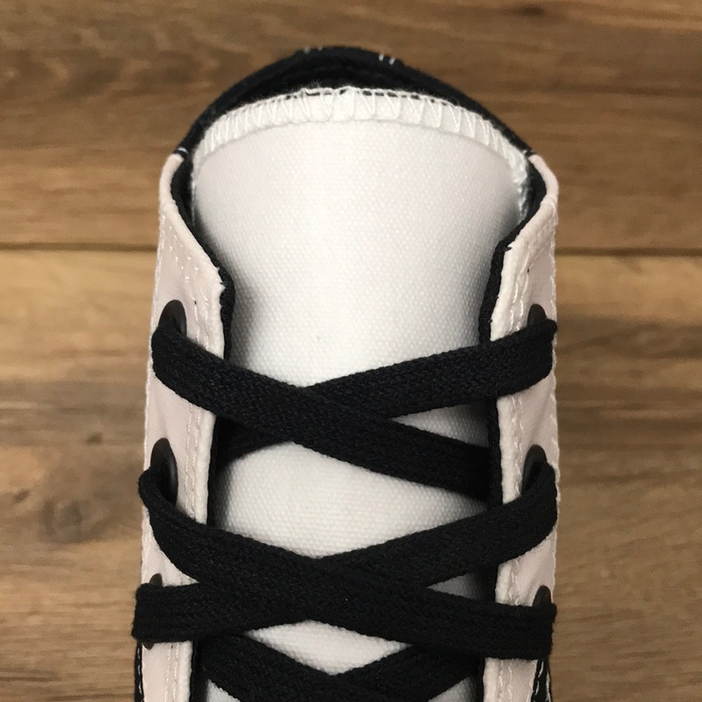 CONVERSE CTAS HIGH TOP BRAND NEW - Picture 11 of 15